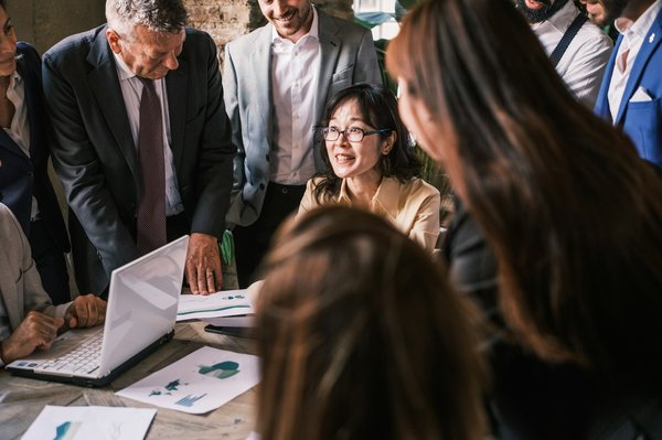 Optimisez votre société en Suisse avec un administrateur expert